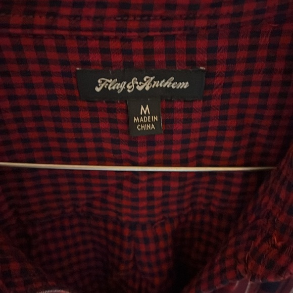 Beautiful flag and anthem red & blue plaid button down tunic - Picture 2 of 6
